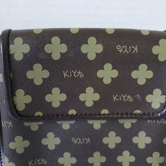 Kiyto Japanese Small Green/Brown Crossbody/Wallet. - Picture 7 of 11